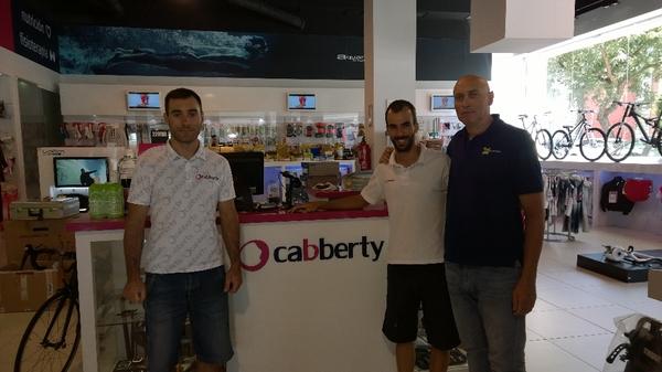 leonardiracing's tweet photo. Clienti Spagnoli http://t.co/ZiIUnsUpRy