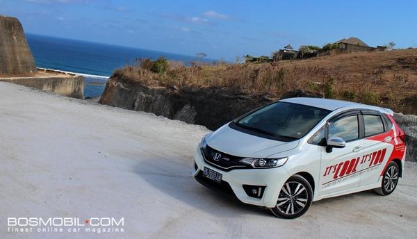 bosmobil's tweet photo. Roomy n Cozy All New Honda Jazz : http://t.co/8JYKIMSqLc #BosMobil http://t.co/aGLvWNegq4