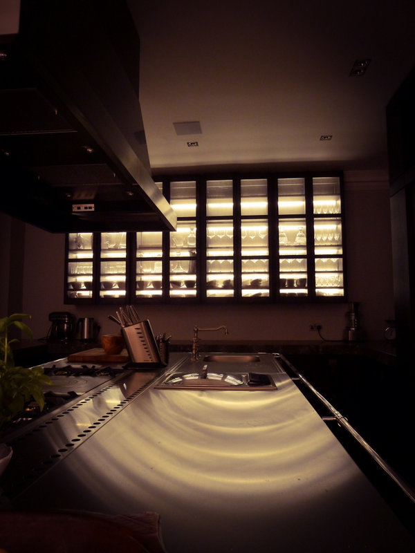 ILSUK_'s tweet image. Kitchen LED strip design with Rako controls #Rako #IntelligentLightingControls