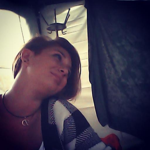 Maglevannay's tweet photo. Все,  что было вчера -это повышенная забота в мой адрес) очень приятно, что они меня окружают http://t.co/lhFTej6Vhy