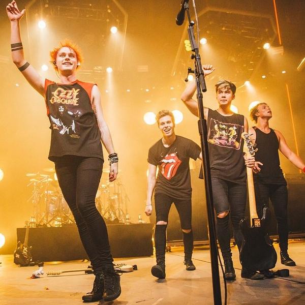 Pop_Scoop's tweet photo. Today's #PopScoopCrush: The @5SOS Demi-Gods at @itunesfestival. What CAN'T #PopPunkPerfection L+A+C+M do?! http://t.co/K29nmnf8dR