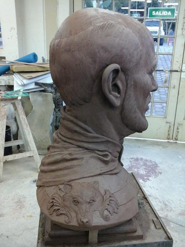 San Ignacio para Univesidad Catolica en bronce. Inauguracion 4 de Noviembre.