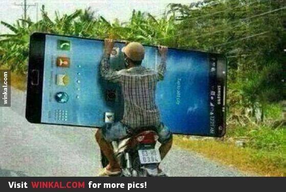 marjotmix's tweet photo. Galaxy 6 via @winkalOK http://t.co/zpgPhV5tXg http://t.co/BHew73RksC
