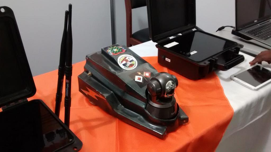 Bwx7f4_IMAEs1ba.jpg:large