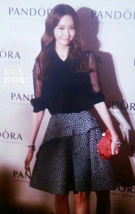 [PIC][05-09-2014]YoonA khởi hành đi Hồng Kông để tham dự sự kiện của thương hiệu "Pandora" vào sáng nay - Page 2 BwxKhlNCQAAKNse