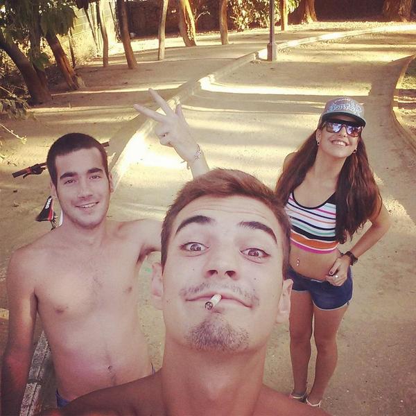 PaulaPeqe's tweet photo. un poco de mi vueltaaaaaaa de ibiza http://t.co/iHp7DXBeos