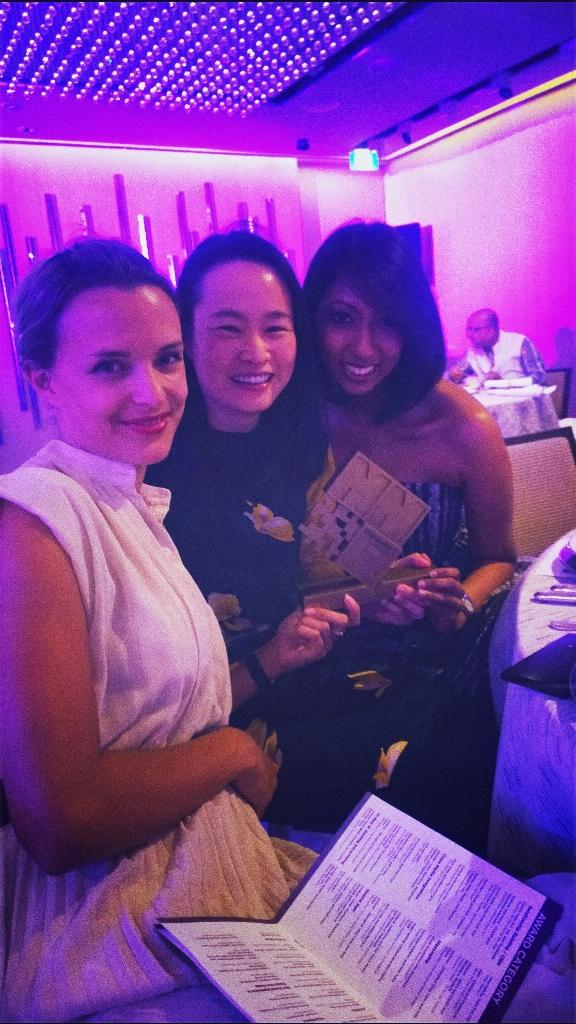 First gold #awards for the night: Best Promotion - '#Oreo Family Emojies' #smartiesAPAC @LauraGeeDubs #DentsuAegisSEA