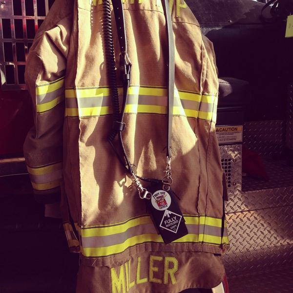 BackwardsFf's tweet photo. No #ridingbackwards today, I'll just be happy to have an engine call #firstduetackle #fullyinvolved #E132 #0136 http://t.co/hRFVdBXtzm