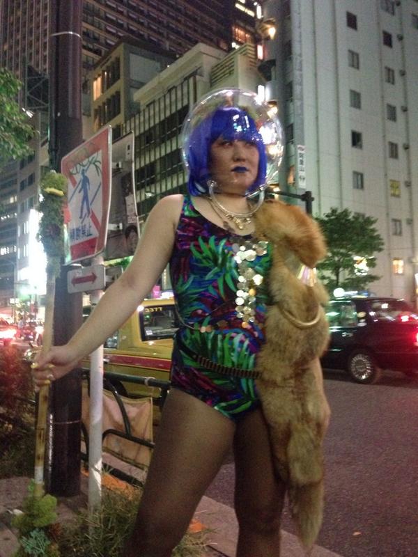 Twitter 上的 吉本ユータヌキ 使徒より強そうなのいた Nottv Endan 六本木の街でバービー Barbie Babiroの ファッションセンスが爆発中 エンダン Http T Co Uczhcyk1pv Http T Co Shwyu471ph Twitter