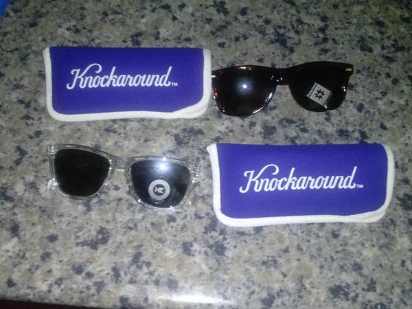 SandraGozalo's tweet photo. Ya tengo conmigo mis @KnockaroundEU, preparadas para ir a la playa 👓😍 http://t.co/gjOL9NP9EG