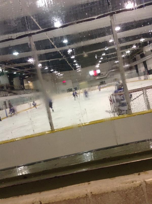 ConnorRees11's tweet photo. At the rink http://t.co/eD3MOtHhhz