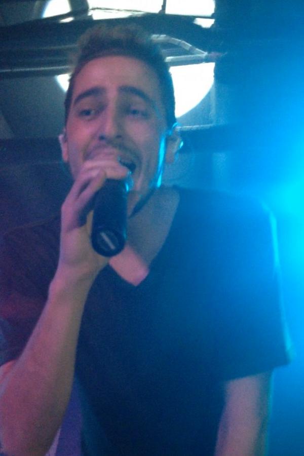 ashley_owens's tweet photo. Got a little close with @HeffronDrive last night #HappyMistakesTour #preorderhappymistakes http://t.co/mYe5Q0s7Vj