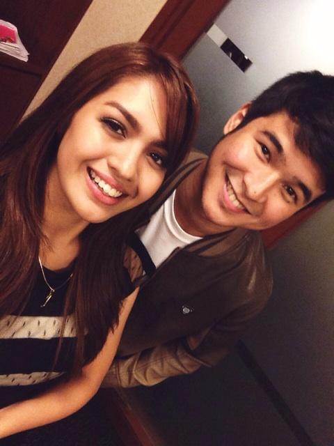 itsJaneOineza's tweet photo. Reunited with @ponce_jerome!! Nice seeing you again!! 😊 http://t.co/2vs8iuLvXV