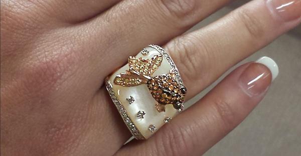 RFMoeller's tweet photo. This ring is o'FISH'ally one of our favorite pieces. #Fish #FishRing http://t.co/0Dq4OGHm83