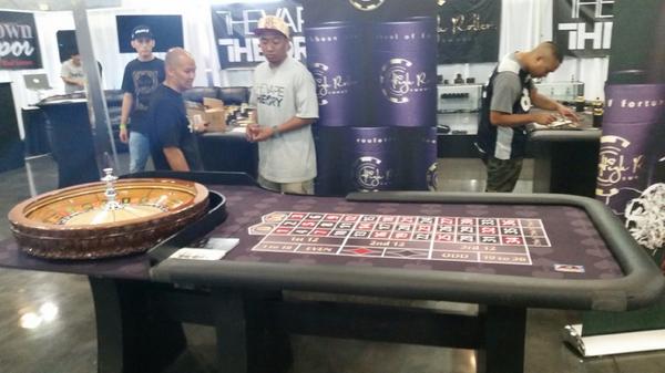 Coldfusionjuice's tweet photo. #ECC2014 #CFJMOB round 1 of photos and expect a ton more!! @VoltageVape http://t.co/DbEjOaND55