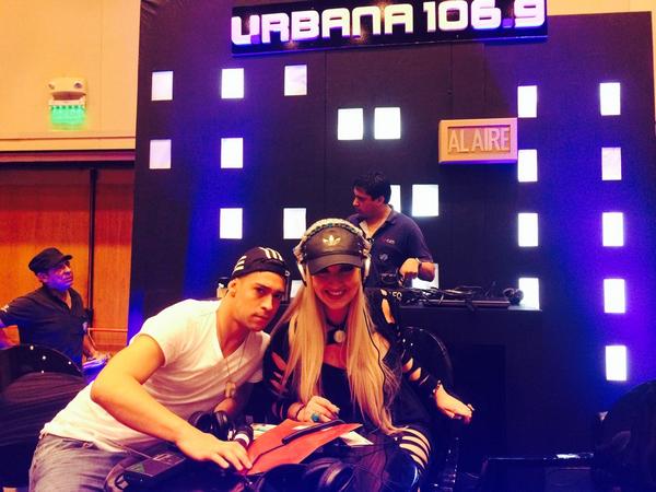 MilvaGauto's tweet photo. @MoliniersReal en #UrbanaStage #panteneafw #U1069AFW @afwpy @Urbana1069 @MIU1069 http://t.co/EstTynlOYJ