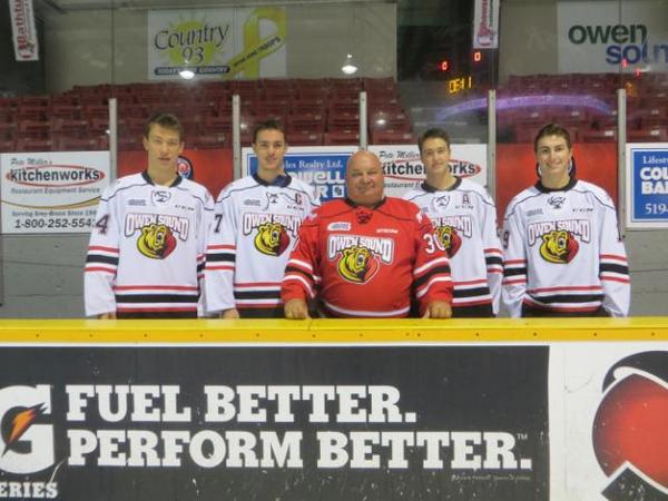 LarryMillerMP's tweet photo. With @AttackOHL stars @ZNasty27 @Chris_Bigras @kyleplatzer @sharipzyan44 4 #programad gr8 looking team 2014 the year http://t.co/qqXoN4Ljnp