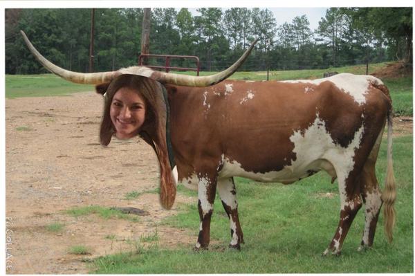 ClareMcCann8's tweet photo. In honor of tonight, here's a picture of Hannah at last years Leigh vs. Branham game 🏈💚 #longhorns #skoolspirit http://t.co/XK2wLNOb35