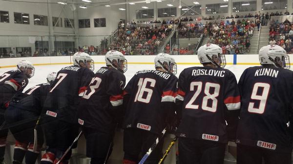 All eyes on the ice here in <a href="/USHLATChallenge/">USHLATChallenge</a> at @TwinRinksLI as @usantdp takes on Muskegon in #USHL preseason action