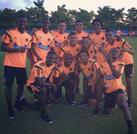 serna_eduar's tweet photo. Como te quiero mi selección, hoy ganamos 2-0 gol de jackson y cuadrado @GolCaracol @Seleccion_Col #VamosMiSelección http://t.co/yCgPcOIsNi