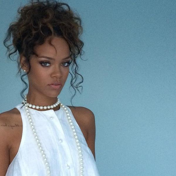NavyDiko's tweet photo. @RihannaReplay http://t.co/26g5gx8G8k