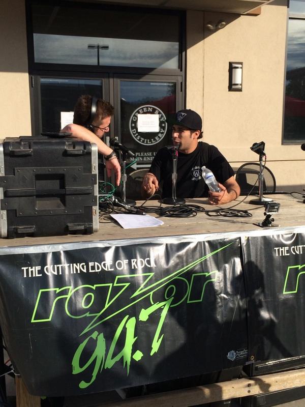 RazorWisconsin's tweet photo. Mikey from @weareISLANDER on now with Cutter. #Edgefest2014 http://t.co/mHsvHiNwJ0