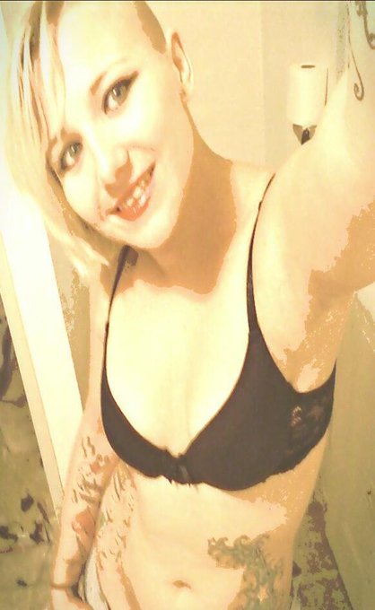 ;) Its Frisky Friday. http://t.co/oVeEanBlWI