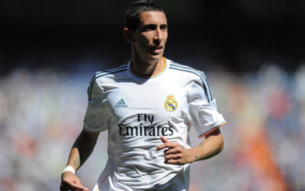 FutboolFichajes's tweet photo. “Iker y Ramos me dijeron que nunca escucharon una ovación semejante como a mi en el Bernabeu”

ANGEL DI MARIA http://t.co/MYtcMEALO1