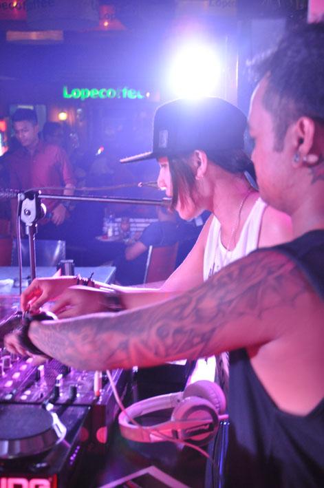 Lopecoffee Gatsu right now!