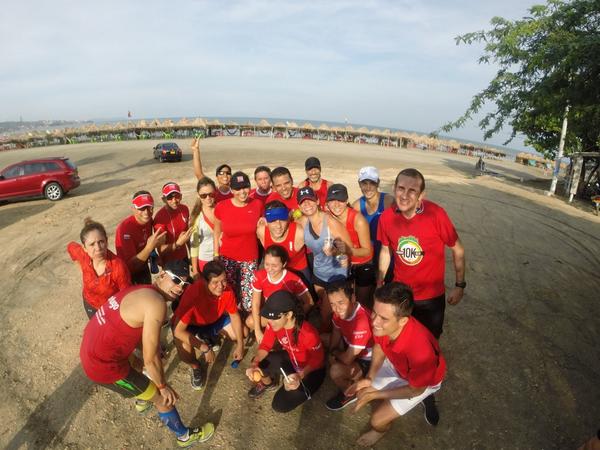 firerunners's tweet photo. 13.5k de Beach, Fun and Breakfast y con la compañía de #atletas @olimpicaSA coming Soon @ChiMarathon http://t.co/T5gqSgBpvf