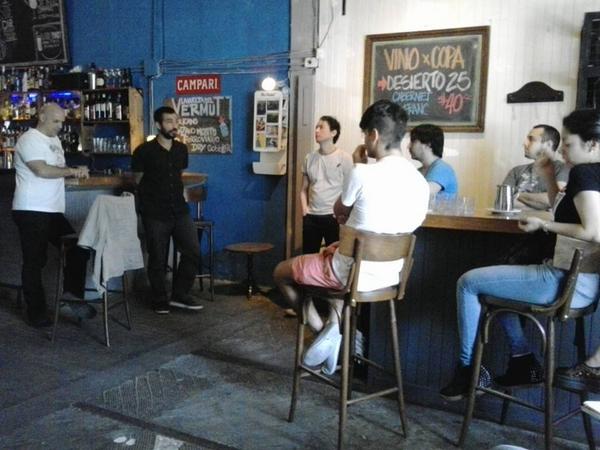 eldisfrute's tweet photo. ... mañanas de sábado en @BarDuarte_ con @AgustinBertero y @robertoromanoar en su #CursodeCoctelería! #amomitrabajo http://t.co/rGPcV4jg8c
