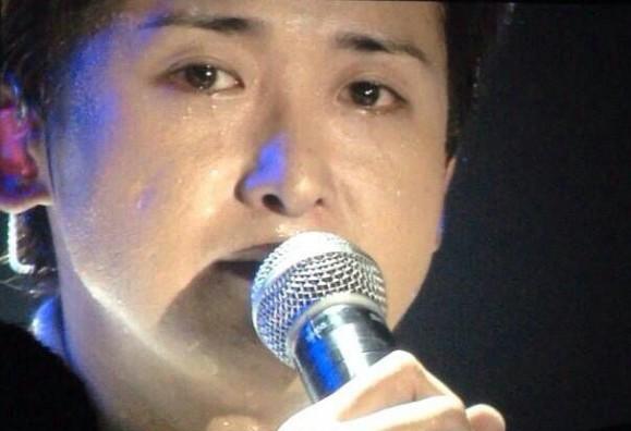 chieeecha's tweet photo. 一番近いメンバーに対してでさえ八つ当たりもせず、器の大きくて優しい大人な接し方をまだ幼い18の頃からしてきたんだもの。本当にこの人なかなか素敵なリーダーだと思うよ。
僕は何にも…なんて謙遜する彼こそ人一倍色んな感情を抱えて来たんだね。 http://t.co/bgfnv795il