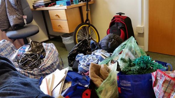 Hovishasrisen's tweet image. Such a nice feeling to be unpacked and have everything in its rightful place. #makingitahome