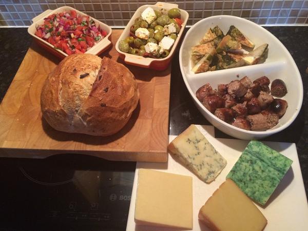 <a href="/InglebyBarwickC/">Ingleby Barwick CP</a> yummy lunch of items bought at the #InglebyBarwick #farmersmarket - looking fwd to next months 👍