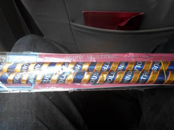 PsychotronV1's tweet image. #HPCL offering pair of ‘dandiyas&apos; on purchase of Petrol of ₹1500..
From days of subsidies to freebies!!
#IndiaReforms