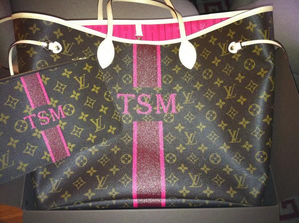 LadyhattanBlog's tweet image. Name change means luggage change #monmonogram #lvbags #travel #marriage @LouisVuitton_US