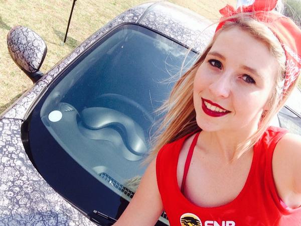 michaela_du's tweet photo. #AgainstRhinopoaching #selfie #rhinolove #rhino1st #rhino http://t.co/paBxVJs51E