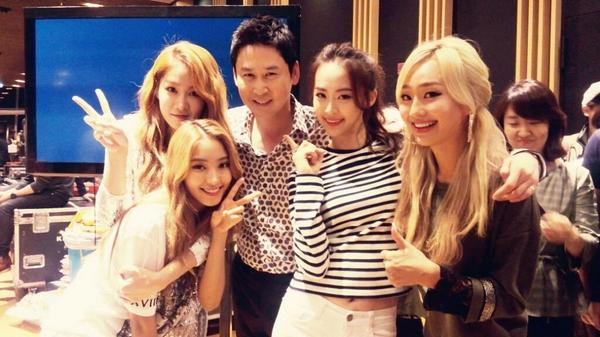 "<a href="/sistarsistar/">sistar</a>: [보라] SNL코리아 최고!>.< 동엽신 최고!b 정말 신나는 토요일 밤이었습니다! 모두 모두 수고하셨어용~ "