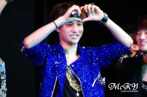klmjongn's tweet photo. /love sign/ "@SOWJUNC: PENSERPIS JUSEYO🙆🙆🙆🙆 #THELOSTPLANETRPTL" http://t.co/tndoFFIbob