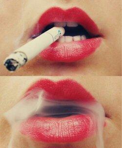 lsbidd's tweet image. Tu fume parce que tu as envie, moi je fume pour mourir.