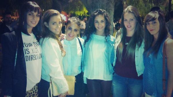 CeliaNut's tweet photo. "@ClavMariaDelMar: SOLO CHICAS¡ jaja @Al_romeroo @CeliaNut @29vanee13 @MaricarmenAB15 #MTere http://t.co/2TbJUp17qr"