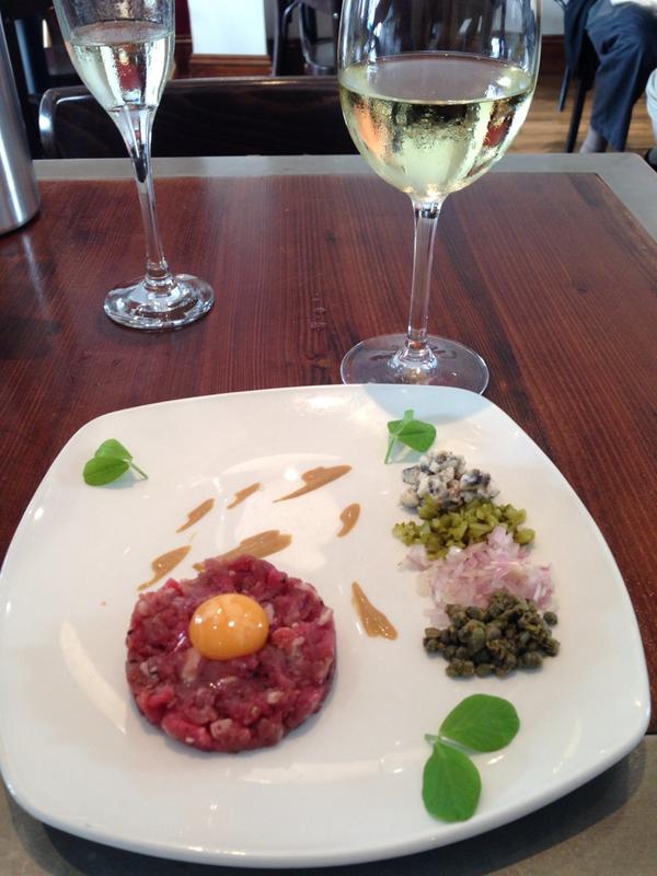 ButlersWine's tweet photo. @legliseresto lunch at leglise with hot Andy http://t.co/rZgRFeD55F