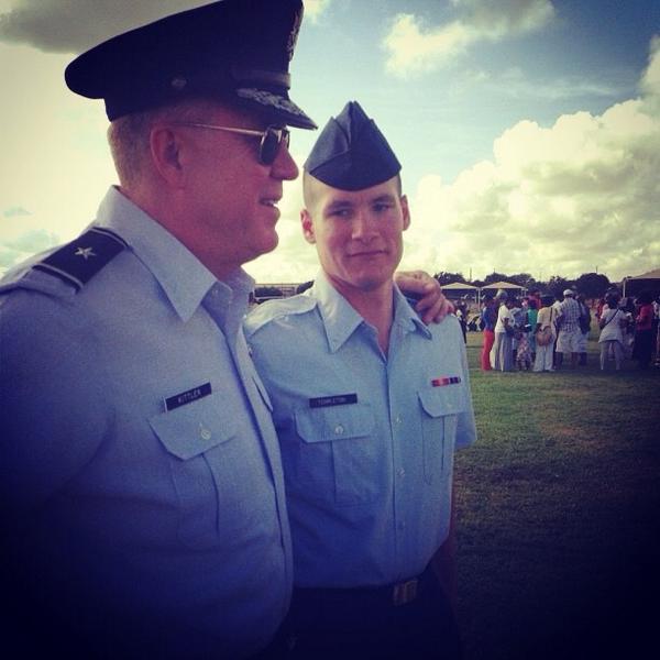 huntertemp33's tweet image. #TBT Birthday Edition #USAF @BWilliamsTX