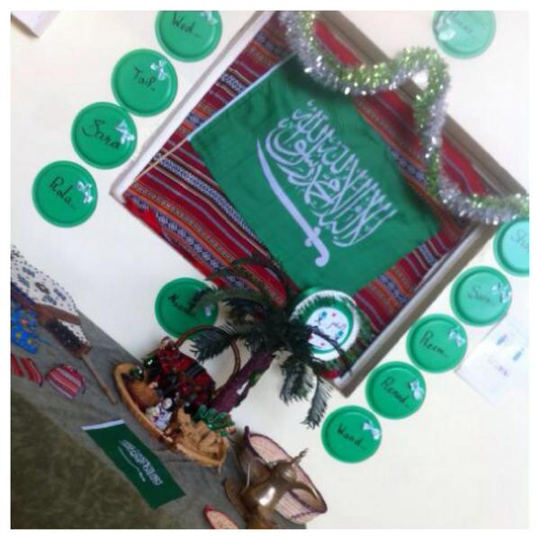 نشاط طالبات الصف الثاني ثانوي بقسيمة مطعم الأكلات الشعبية