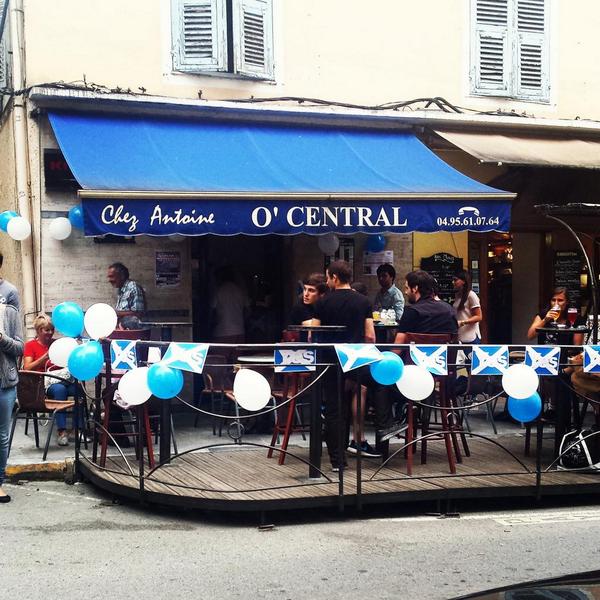 BattistelliSo's tweet photo. #Bar #OCentral #Corti #Corsica #Yes #Scotland #Iรจ #Scozzia #Independance #Indipendenza ! http://t.co/9LCSd34XEt