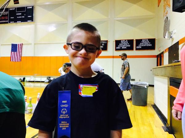 pascoSSPS's tweet photo. Getting ribbons is the best part. Congrats target bowlers. #pascoedchat http://t.co/0bpuoEyzSt