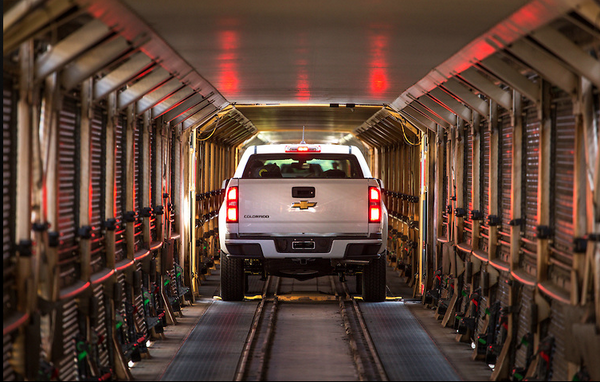 chevrolet's tweet photo. It’s official – the 2015 #ChevyColorado is headed to a dealer near you! Who’s ready to get behind the wheel of one? http://t.co/yrC03pb76G