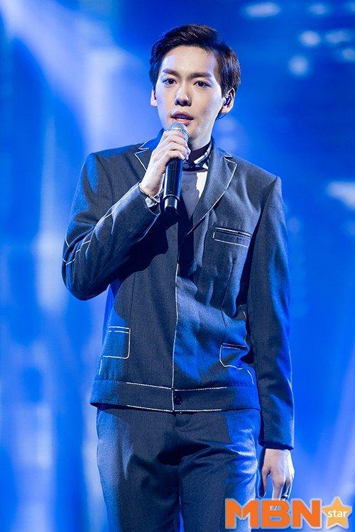 Bx0AGfKCYAAjLe1.jpg:large