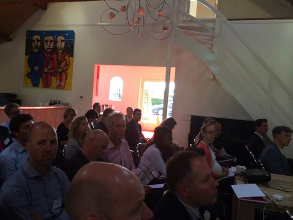 LaborRedimo's tweet photo. InleenTafel 10e editie: volle bak, interessante onderwerpen. En op onze nieuwe kantoor! http://t.co/nkvKUNd2c0