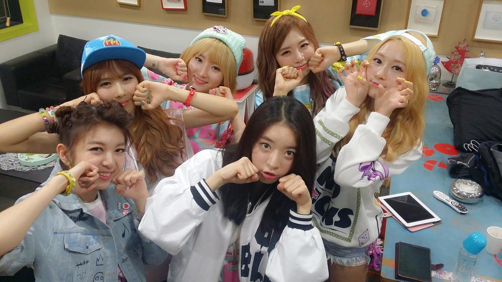 Bx0HNdGCcAAqUb_.jpg:large